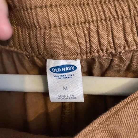 7 piece BUNDLE 1 pant 1 legging 1 tank 1 crop top 1 skirt 1 flannel 1 bracelet - Picture 7 of 11